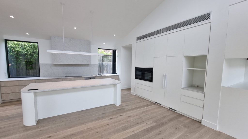 35 - Balwyn
